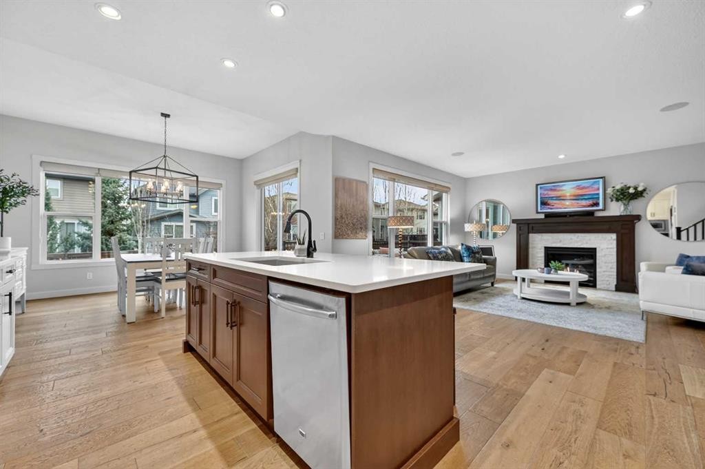 19 Cranbrook Crescent Se, Calgary, AB - Indoor With Fireplace