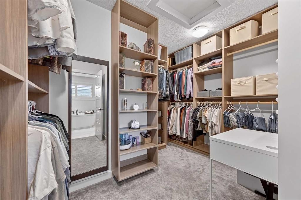 19 Cranbrook Crescent Se, Calgary, AB - Indoor With Storage