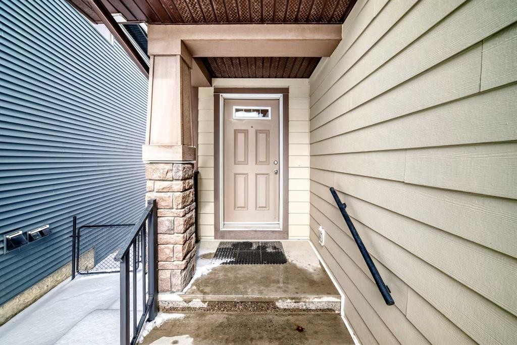 12 Kincora Mews Nw, Calgary, AB - Outdoor With Exterior