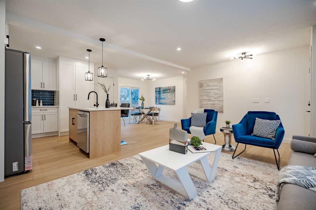 451 Arlington Drive Se, Calgary, AB - Indoor