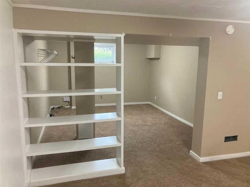 84 Waterloo Drive Sw, Calgary, AB - Indoor Photo Showing Other Room