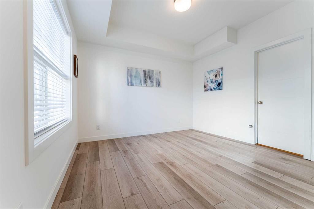120 Spring Creek Common Sw, Calgary, AB - Indoor Photo Showing Other Room