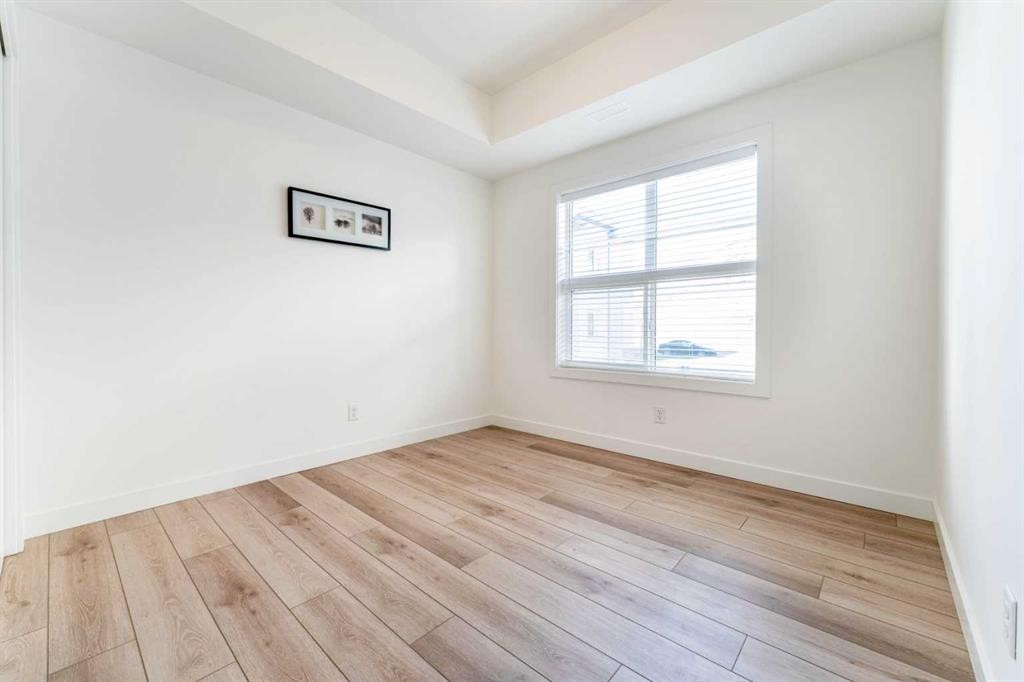 120 Spring Creek Common Sw, Calgary, AB - Indoor Photo Showing Other Room
