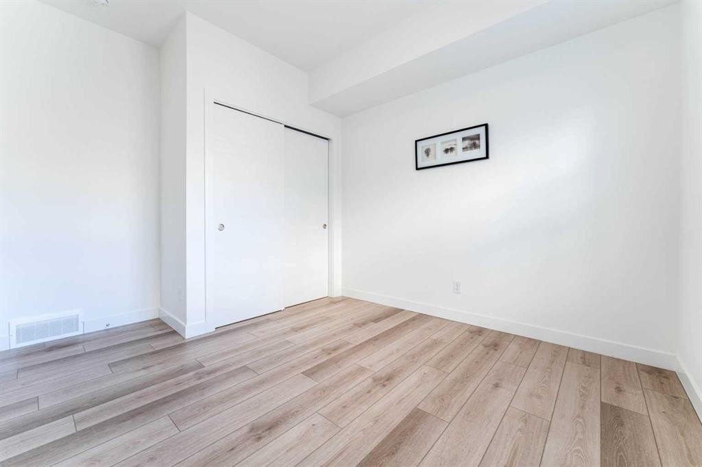 120 Spring Creek Common Sw, Calgary, AB - Indoor Photo Showing Other Room