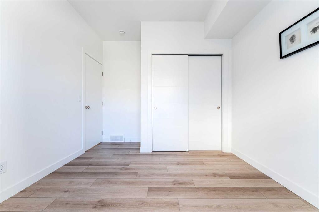 120 Spring Creek Common Sw, Calgary, AB - Indoor Photo Showing Other Room