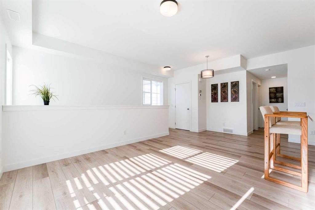 120 Spring Creek Common Sw, Calgary, AB - Indoor Photo Showing Other Room