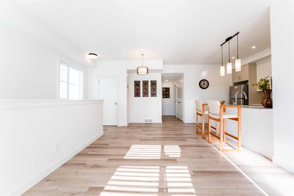 120 Spring Creek Common Sw, Calgary, AB - Indoor