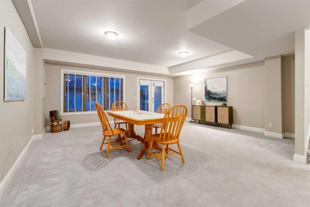2021 32 Avenue Sw, Calgary, AB - Indoor Photo Showing Dining Room