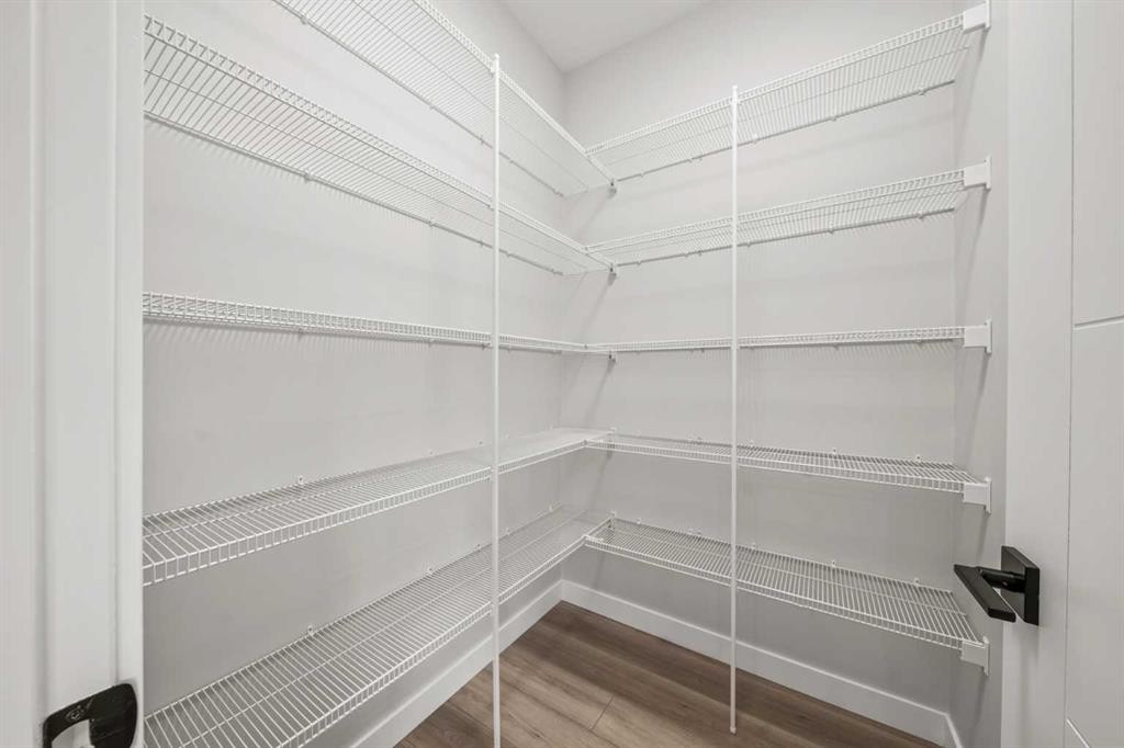 46 Versant View Sw, Calgary, AB - Indoor With Storage