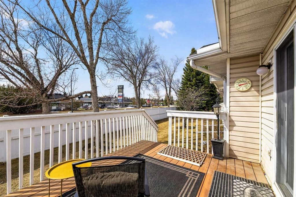 24 Deer Ridge Close Se, Calgary, AB - Outdoor With Deck Patio Veranda With Exterior