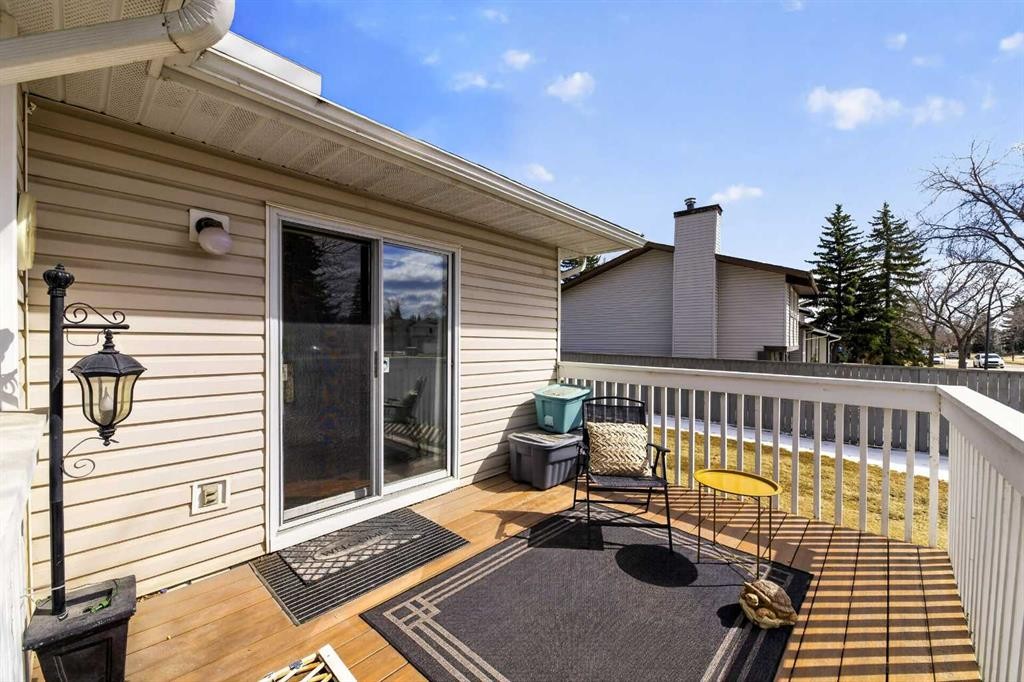 24 Deer Ridge Close Se, Calgary, AB - Outdoor With Deck Patio Veranda With Exterior
