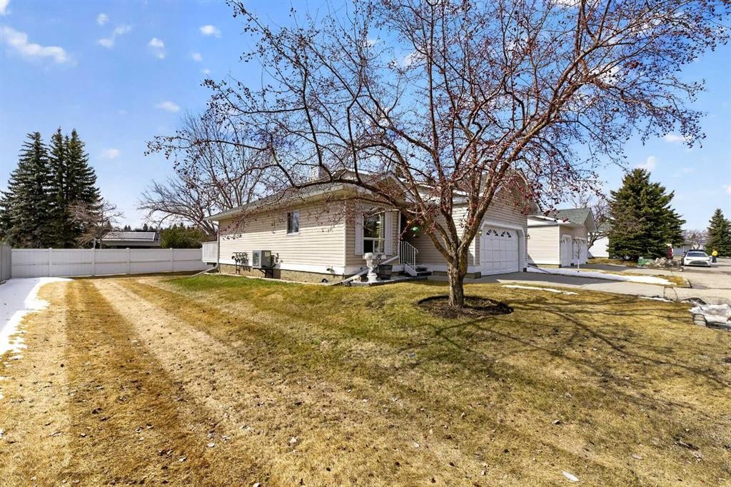 24 Deer Ridge Close Se, Calgary, AB - Outdoor