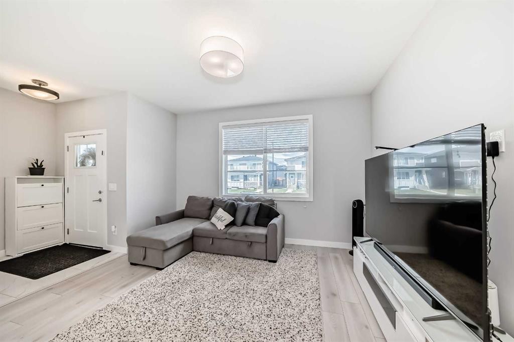 120 Chelsea Drive, Chestermere, AB - Indoor