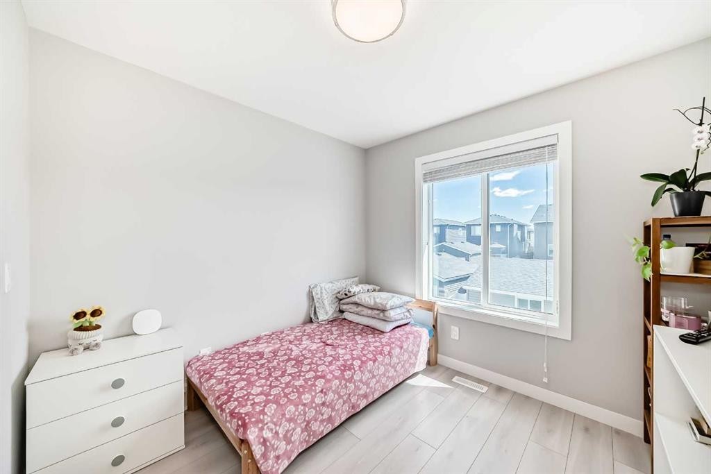 120 Chelsea Drive, Chestermere, AB - Indoor Photo Showing Bedroom