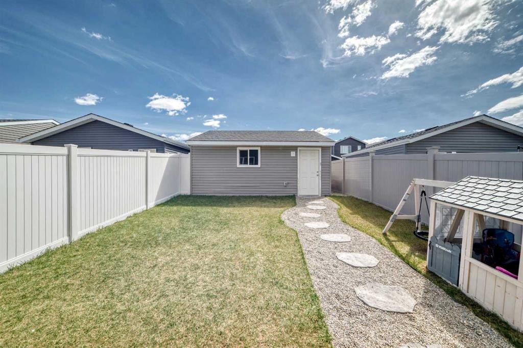 120 Chelsea Drive, Chestermere, AB - Outdoor