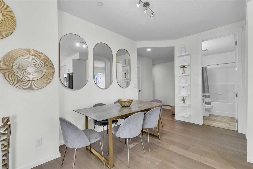 3211-99 Copperstone Park Se, Calgary, AB - Indoor Photo Showing Dining Room