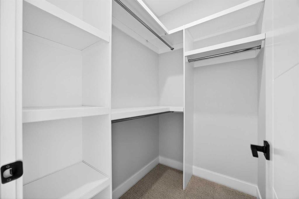 107 Hartford Road Nw, Calgary, AB - Indoor