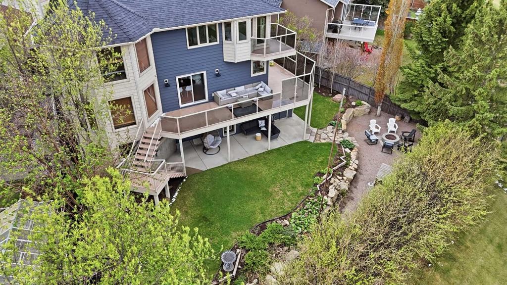131 Edgebrook Circle Nw, Calgary, AB - Outdoor