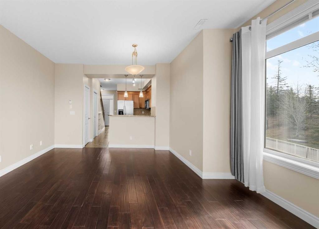 9-181 Rockyledge View Nw, Calgary, AB - Indoor Photo Showing Other Room
