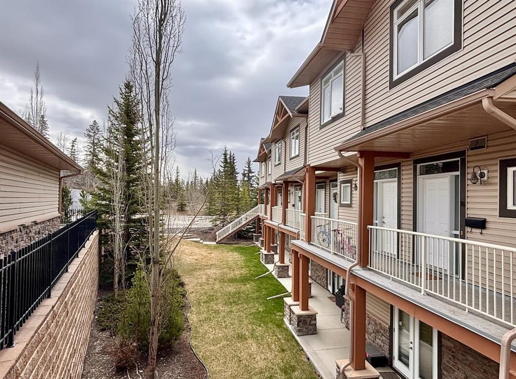 9-181 Rockyledge View Nw, Calgary, AB - Outdoor With Exterior