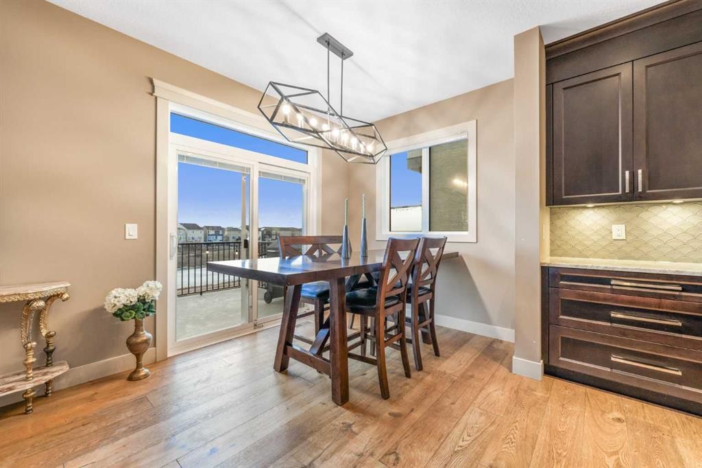 105 Carringvue Manor Nw, Calgary, AB - Indoor Photo Showing Dining Room