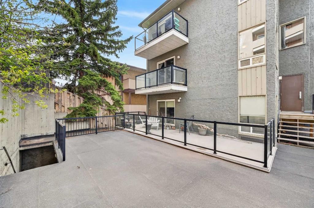 203-644 Meredith Road Ne, Calgary, AB - Outdoor With Balcony With Exterior