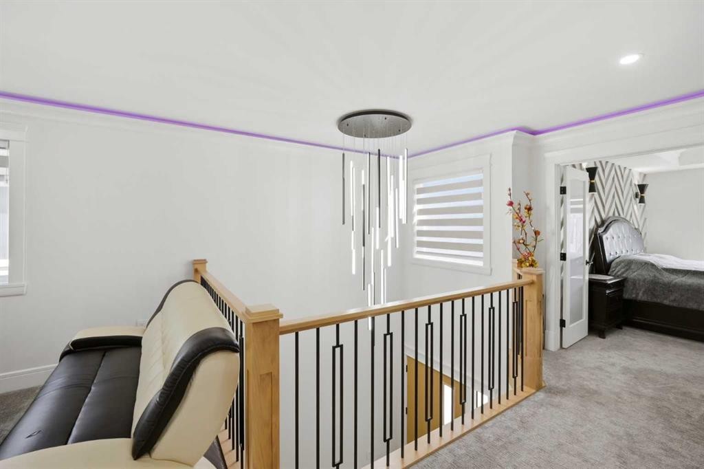 15 Saddlecrest Link Ne, Calgary, AB - Indoor Photo Showing Other Room