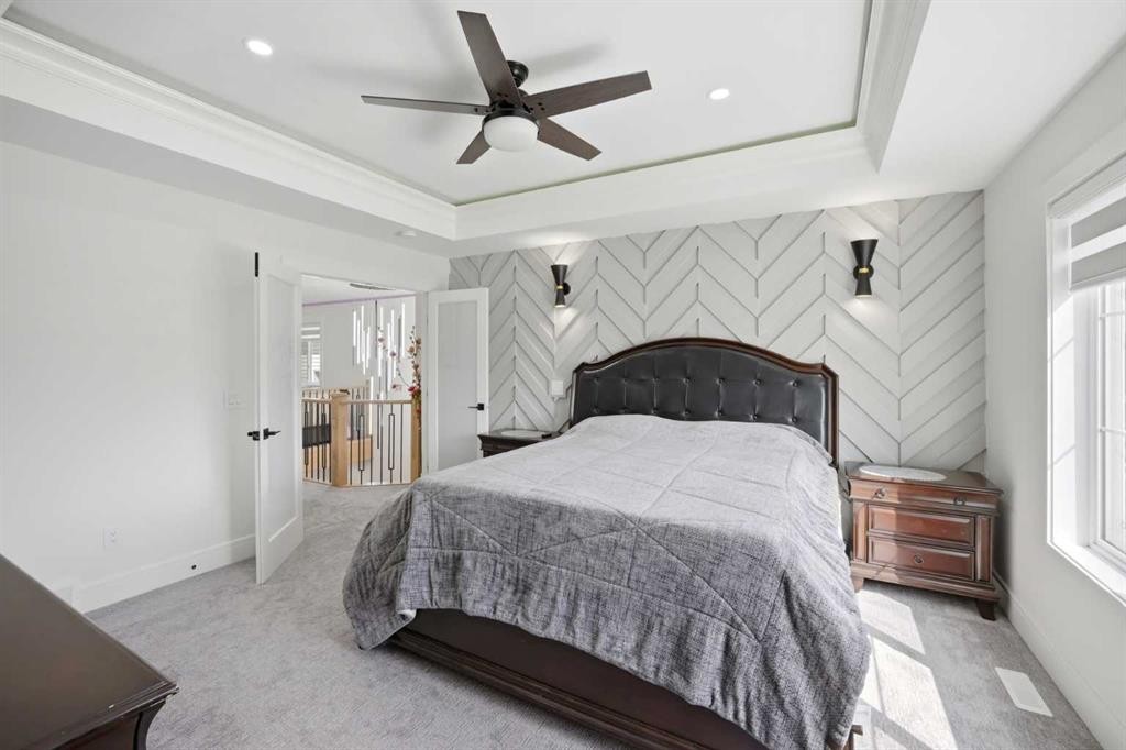15 Saddlecrest Link Ne, Calgary, AB - Indoor Photo Showing Bedroom