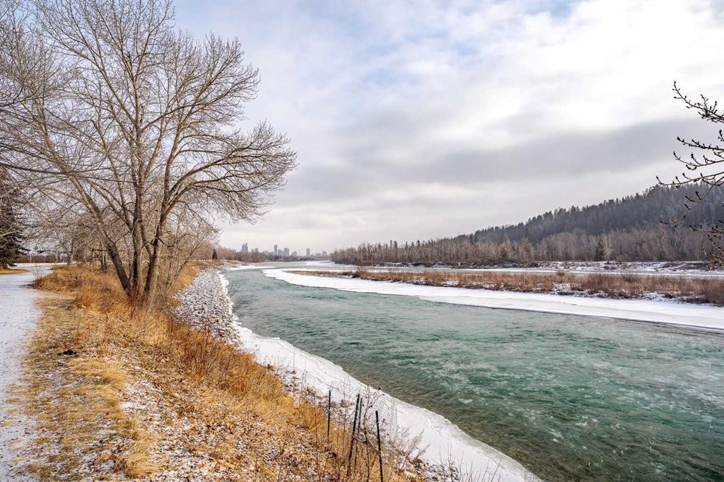 7-3402 Parkdale Boulevard Nw, Calgary, AB - Outdoor With Body Of Water With View
