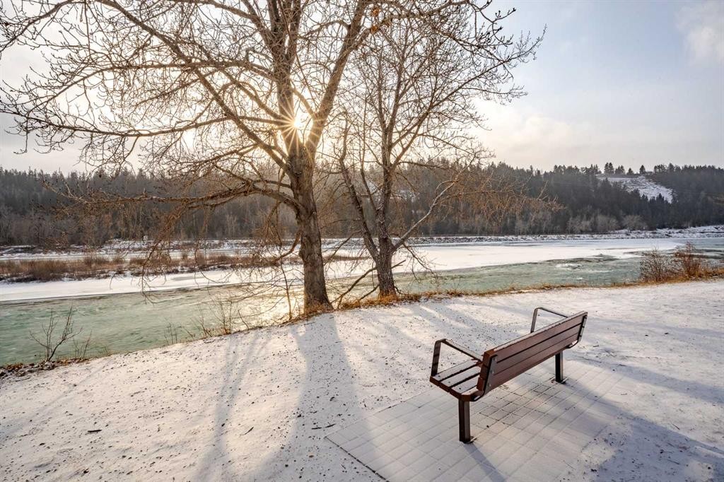 7-3402 Parkdale Boulevard Nw, Calgary, AB - Outdoor With View