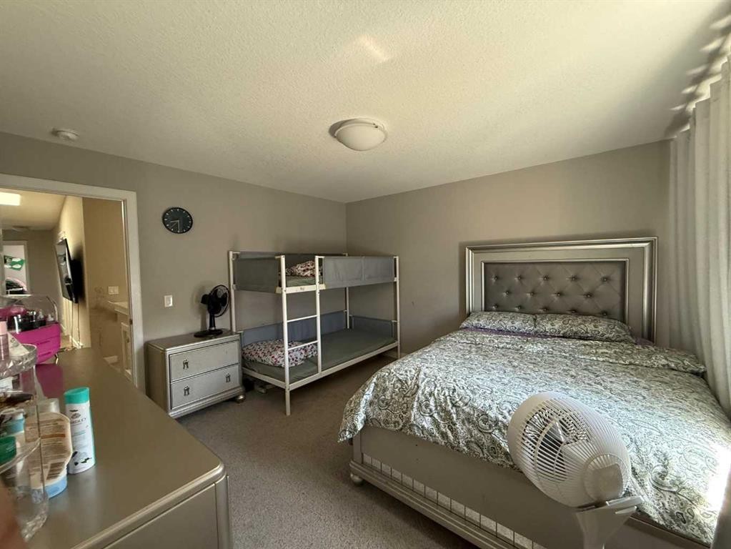 21 Red Embers Common Ne, Calgary, AB - Indoor Photo Showing Bedroom
