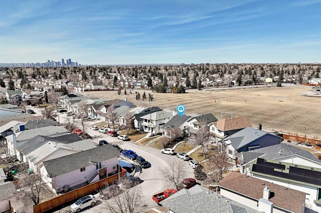 110 Erin Meadow Close Se, Calgary, AB - Outdoor With View