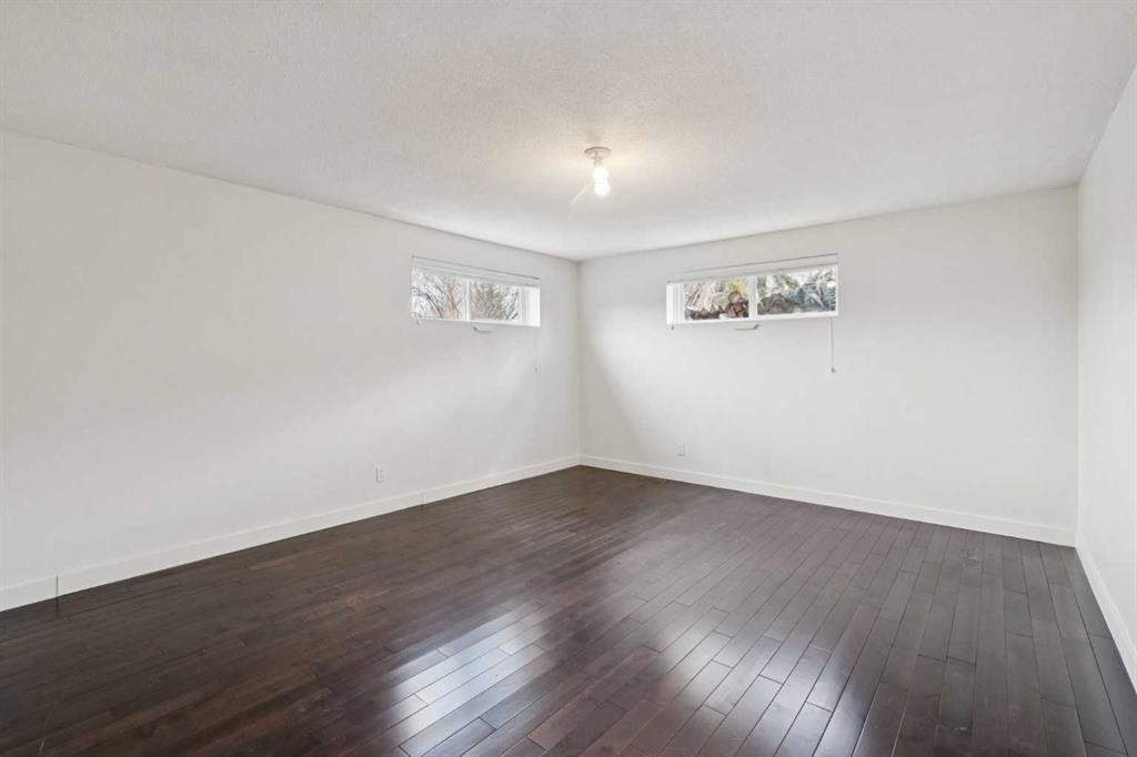 214 Springwood Place Sw, Calgary, AB - Indoor Photo Showing Other Room