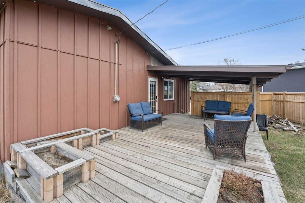 214 Springwood Place Sw, Calgary, AB - Outdoor With Deck Patio Veranda With Exterior