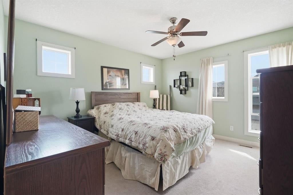 42 Sage Hill Green Nw, Calgary, AB - Indoor Photo Showing Bedroom
