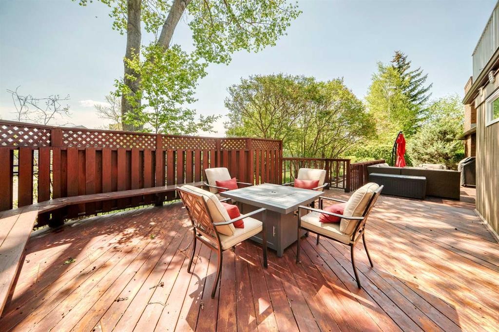 123 Varsity Estates Grove Nw, Calgary, AB - Outdoor With Deck Patio Veranda