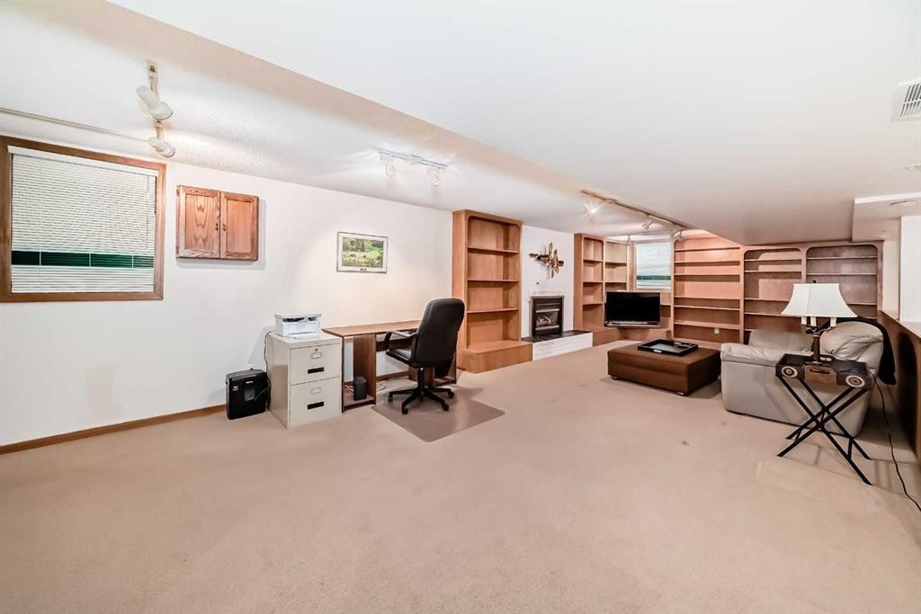 123 Varsity Estates Grove Nw, Calgary, AB - Indoor