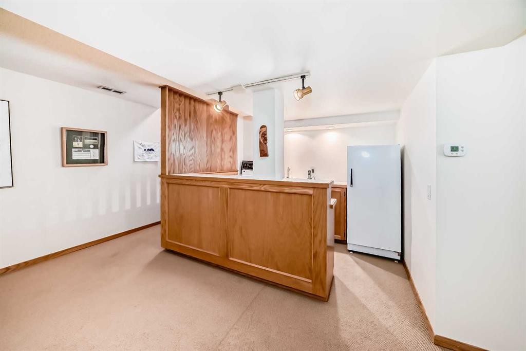 123 Varsity Estates Grove Nw, Calgary, AB - Indoor Photo Showing Other Room