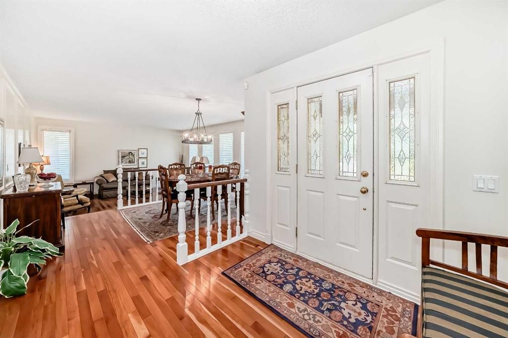 123 Varsity Estates Grove Nw, Calgary, AB - Indoor Photo Showing Other Room
