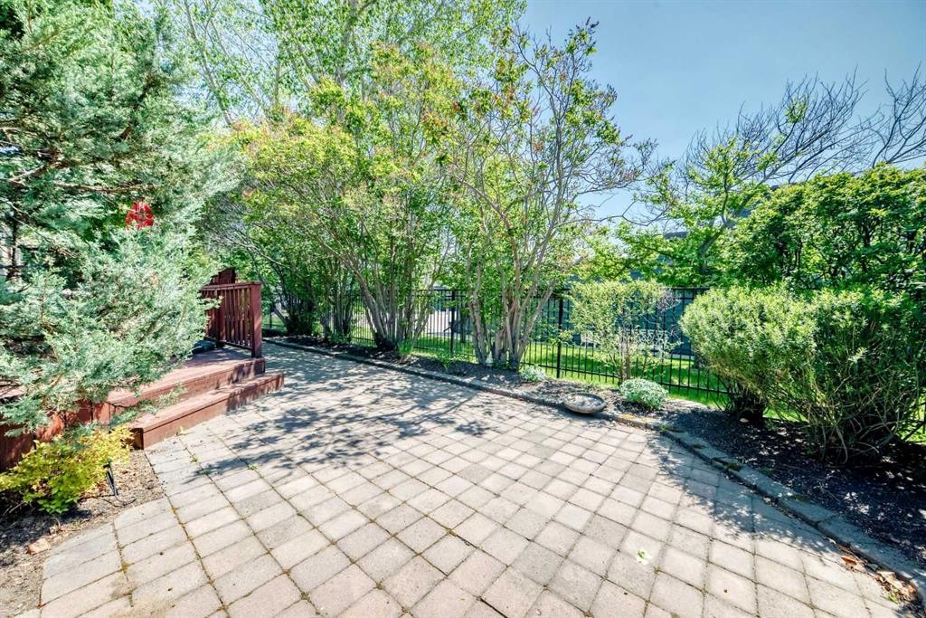 123 Varsity Estates Grove Nw, Calgary, AB - Outdoor