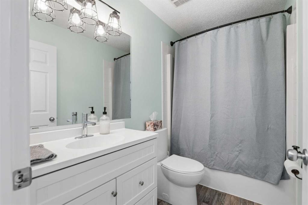 46 Saddlemont Way Ne, Calgary, AB - Indoor Photo Showing Bathroom