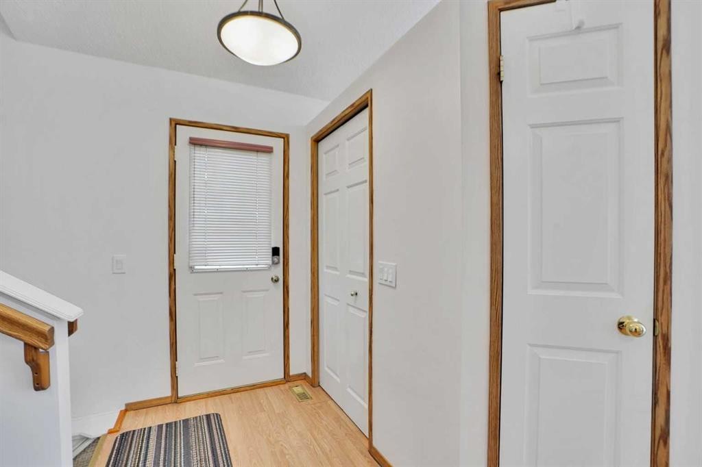 90 Martinridge Crescent Ne, Calgary, AB - Indoor Photo Showing Other Room
