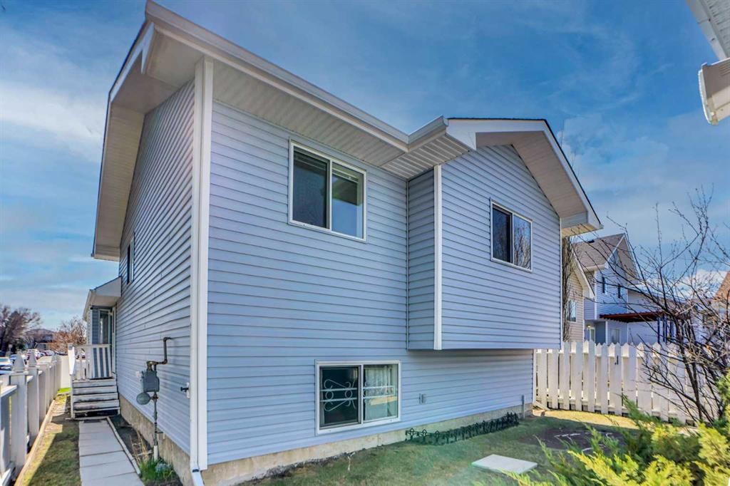 90 Martinridge Crescent Ne, Calgary, AB - Outdoor With Exterior