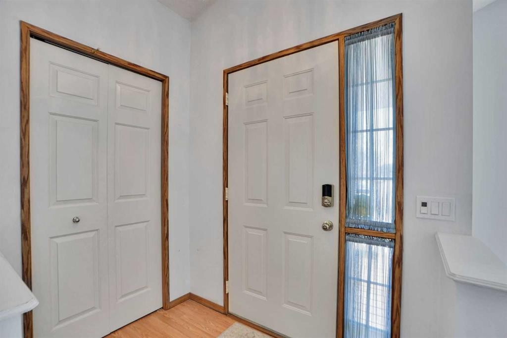 90 Martinridge Crescent Ne, Calgary, AB - Indoor Photo Showing Other Room