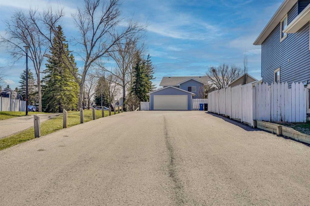 90 Martinridge Crescent Ne, Calgary, AB - Outdoor