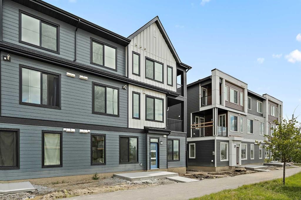 301-255 Rowmont Boulevard Nw, Calgary, AB - Outdoor