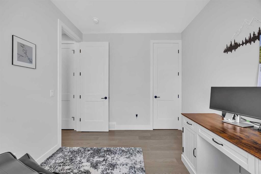 25 Cimarron Estates Gate, Okotoks, AB - Indoor Photo Showing Other Room
