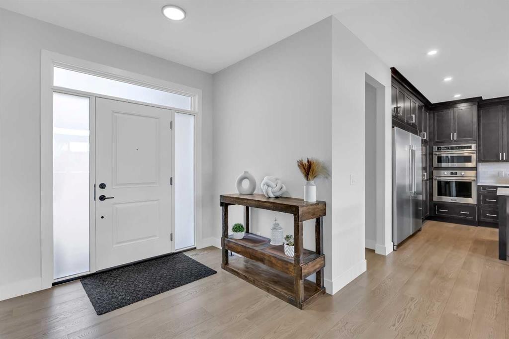 25 Cimarron Estates Gate, Okotoks, AB - Indoor