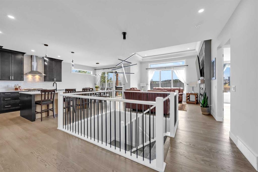 25 Cimarron Estates Gate, Okotoks, AB - Indoor Photo Showing Other Room