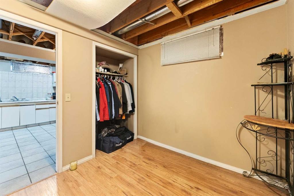 7003 Temple Drive Ne, Calgary, AB - Indoor Photo Showing Other Room